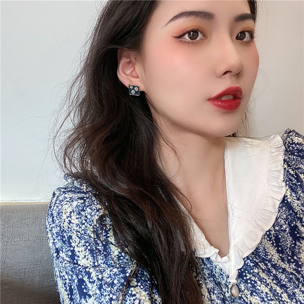Khuyên Tai Hình Hoa Cúc Phong Cách Hàn Quốc Dành Cho Nữ