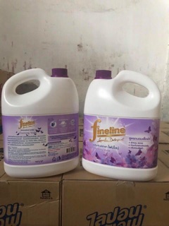 Nước giặt thái lan fineline 3 lít mau xanh