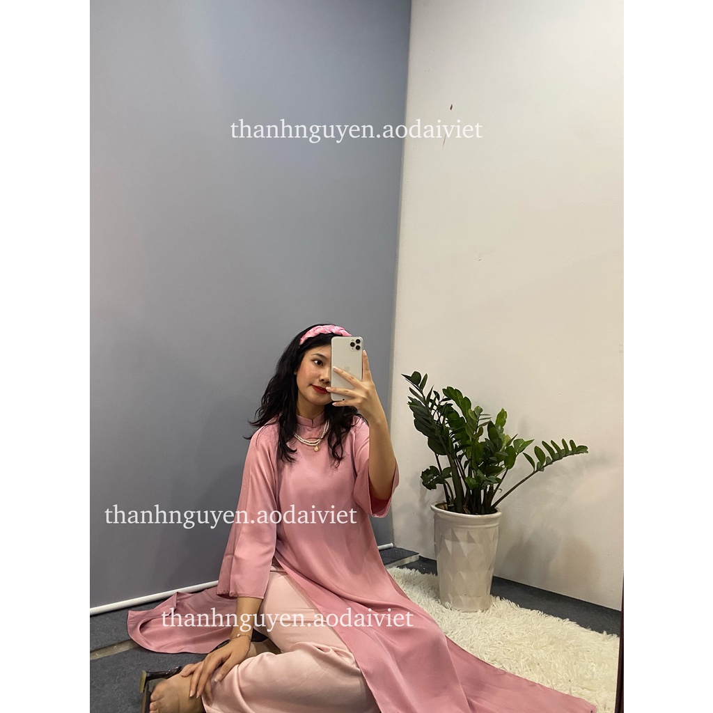 Áo dài hồng đỗ cách tân tay loe lụa Ngọc Trai