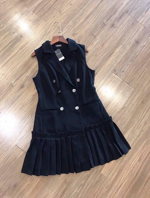 Đầm Topshop cổ vest sát nách