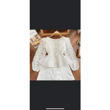 Áo ren trắng dáng peplum (kèm hình thật)