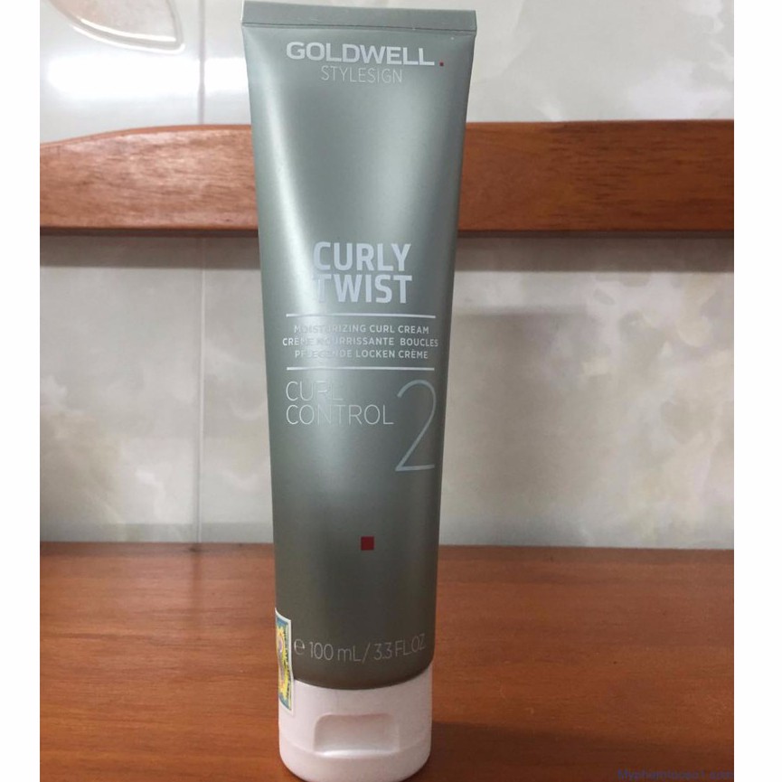 Kem tạo kiểu tóc xoăn và dưỡng ẩm Goldwell Curl Control 150ml