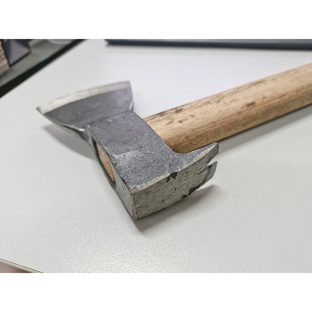 Búa rìu nhíp đen 0.6 kg