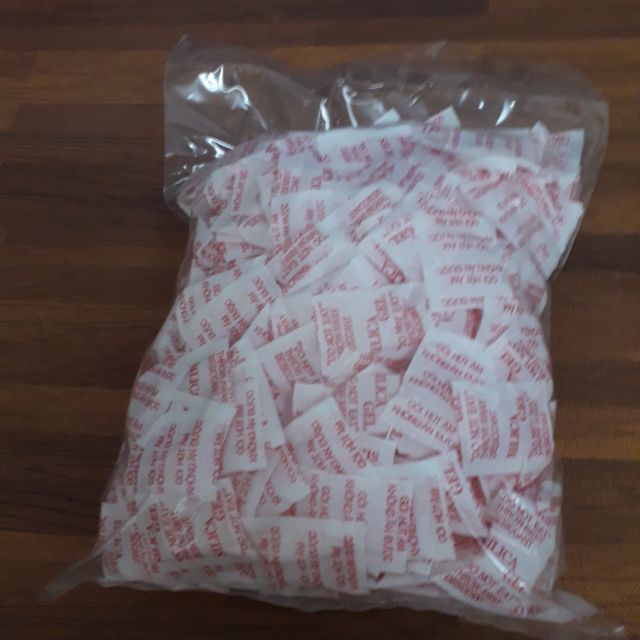 Hạt chống ẩm 1g túi 500g giá 38k