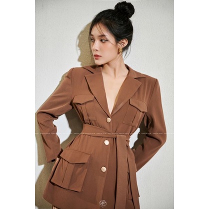 [COLIN CLOTHING] Áo vest nữ túi hộp dây thắt eo tay dài | BigBuy360 - bigbuy360.vn