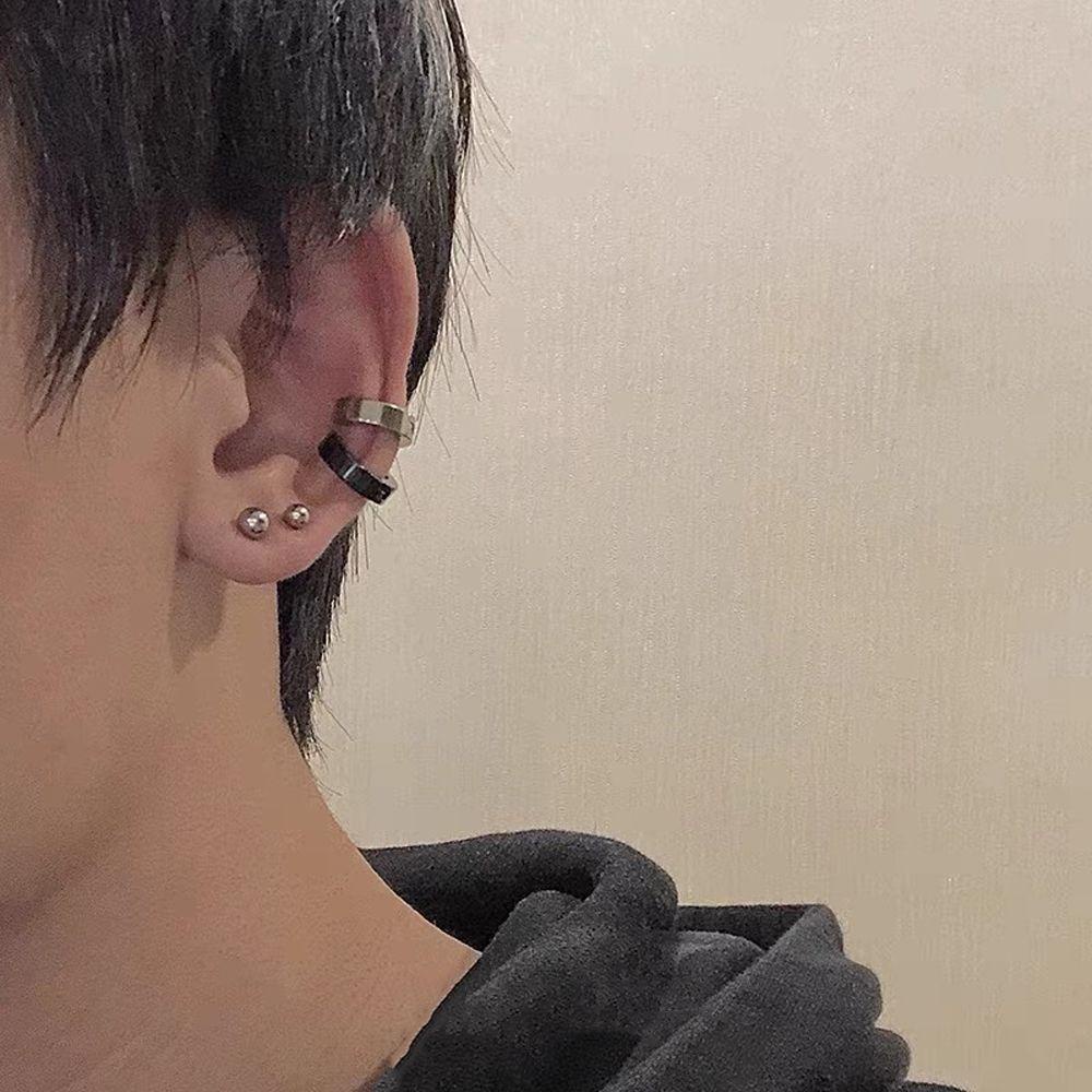 Bông Tai Dạng Kẹp Bằng Thép Titan Không Xỏ Lỗ Kiểu Punk Thanh Lịch Cá Tính Cho Nam Và Nữ Backlife