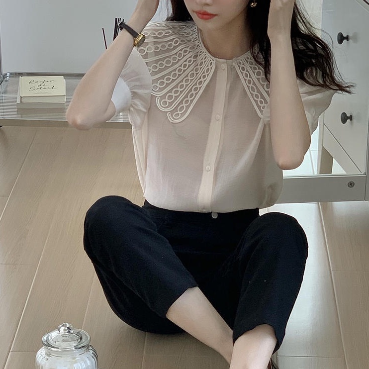 Áo Sơ Mi Tay Ngắn Cài Nút Cổ Phối Ren Phong Cách Retro 50016