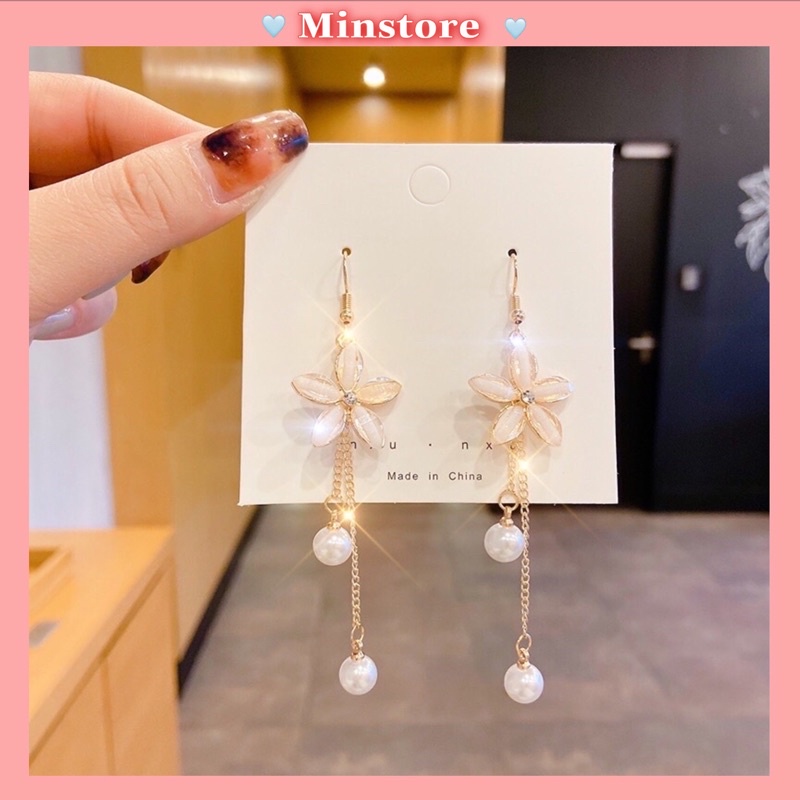 Khuyên Tai Hoa Pha Lê Dáng Dài Phong Cách Thời Trang Nữ