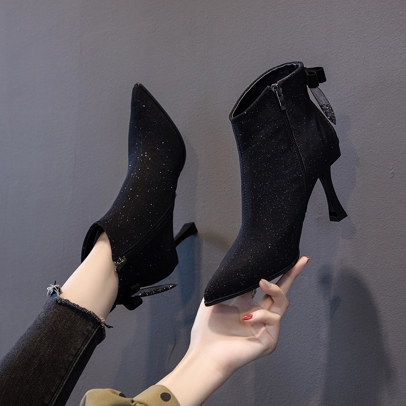 Giày cao gót ngọt ngào phong cách gót nhỏ	đính nơ pha lê