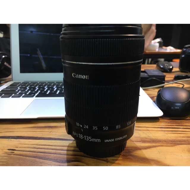 [Mã ELC2C10 giảm 7% đơn 500K] Lens canon tele 18-135mm 3.5-5.6 is