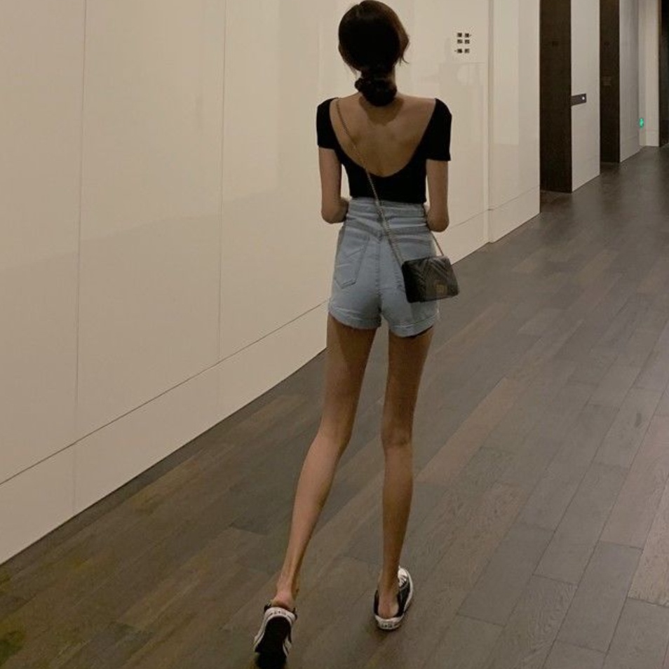 Áo Thun Nữ Ngắn Tay Hở Lưng Quyến Rũ