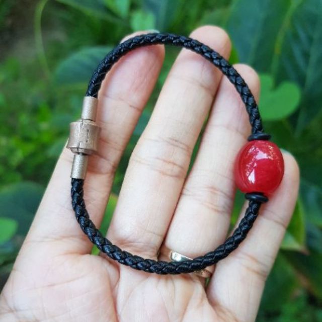Vòng đeo tay lu thống dây da đỏ khóa đồng không rỉ