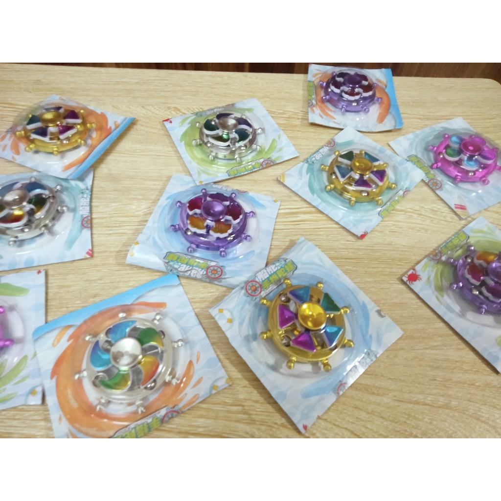 Con quay Fidget spinner siêu bền, giúp giảm stress, thư giãn đầu óc cho trẻ