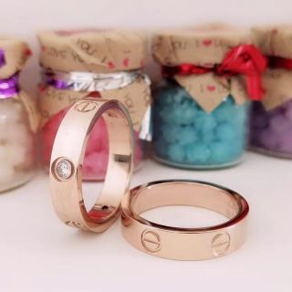 Nhẫn titan đơn giản tinh tế