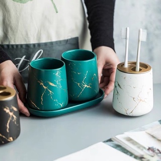 Cốc đựng bàn chải bằng gốm sứ