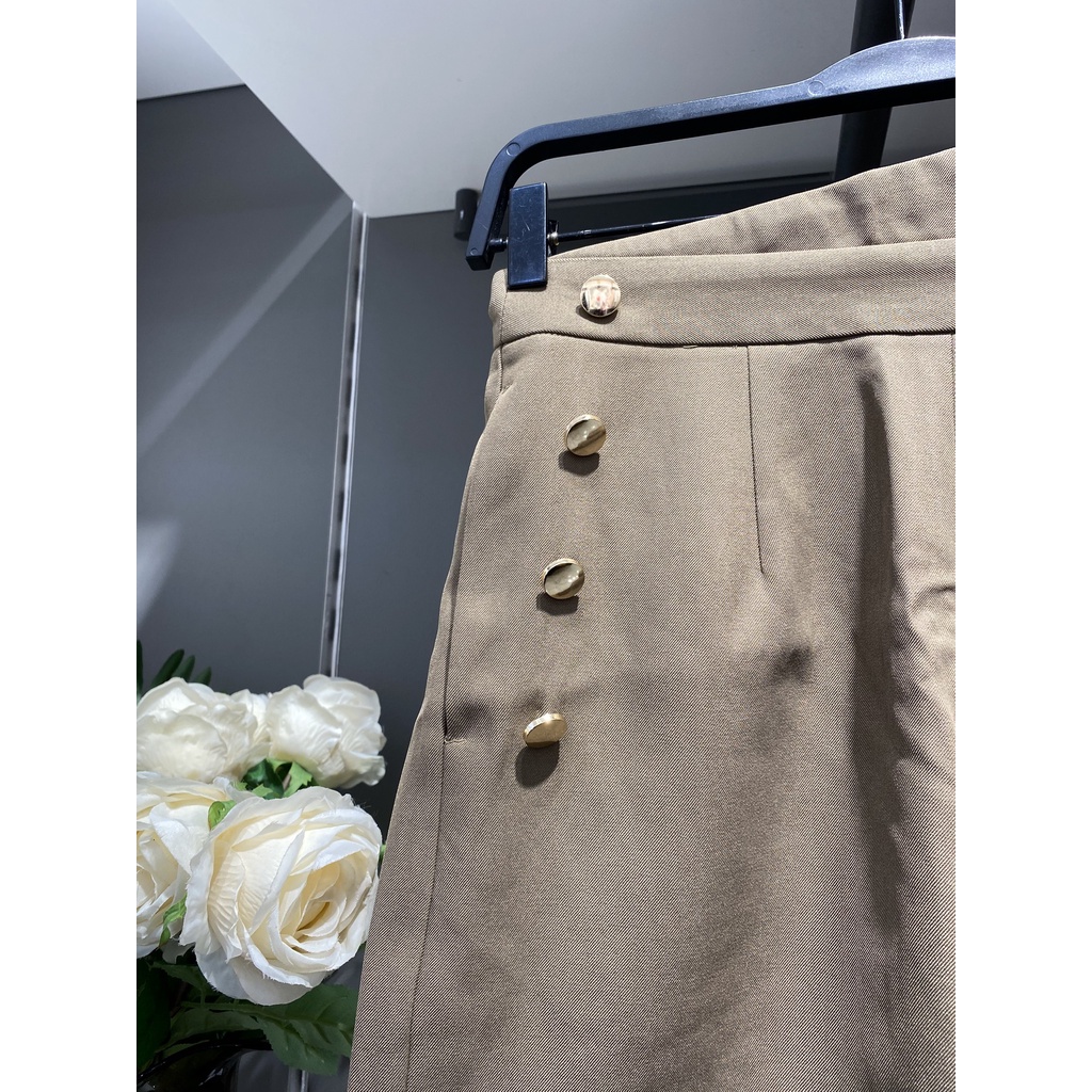 Quần short Vero Moda 3 màu 4 nút vàng