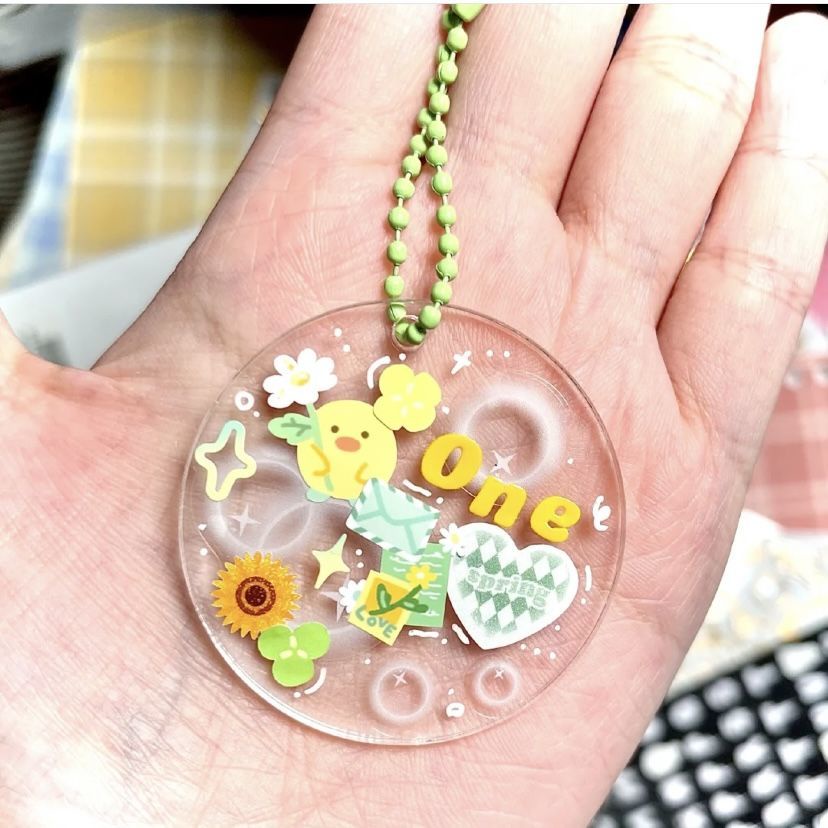 Miếng Dán Trong Suốt Nhỏ In Họa Tiết Thần Tượng Dùng Trang Trí Phông Nền Chụp Ảnh