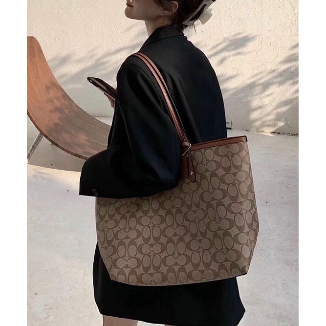 Túi Coach tote