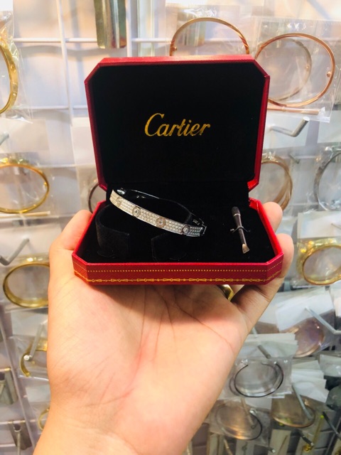 Vòng titan catier full xoàn full box cao cấp