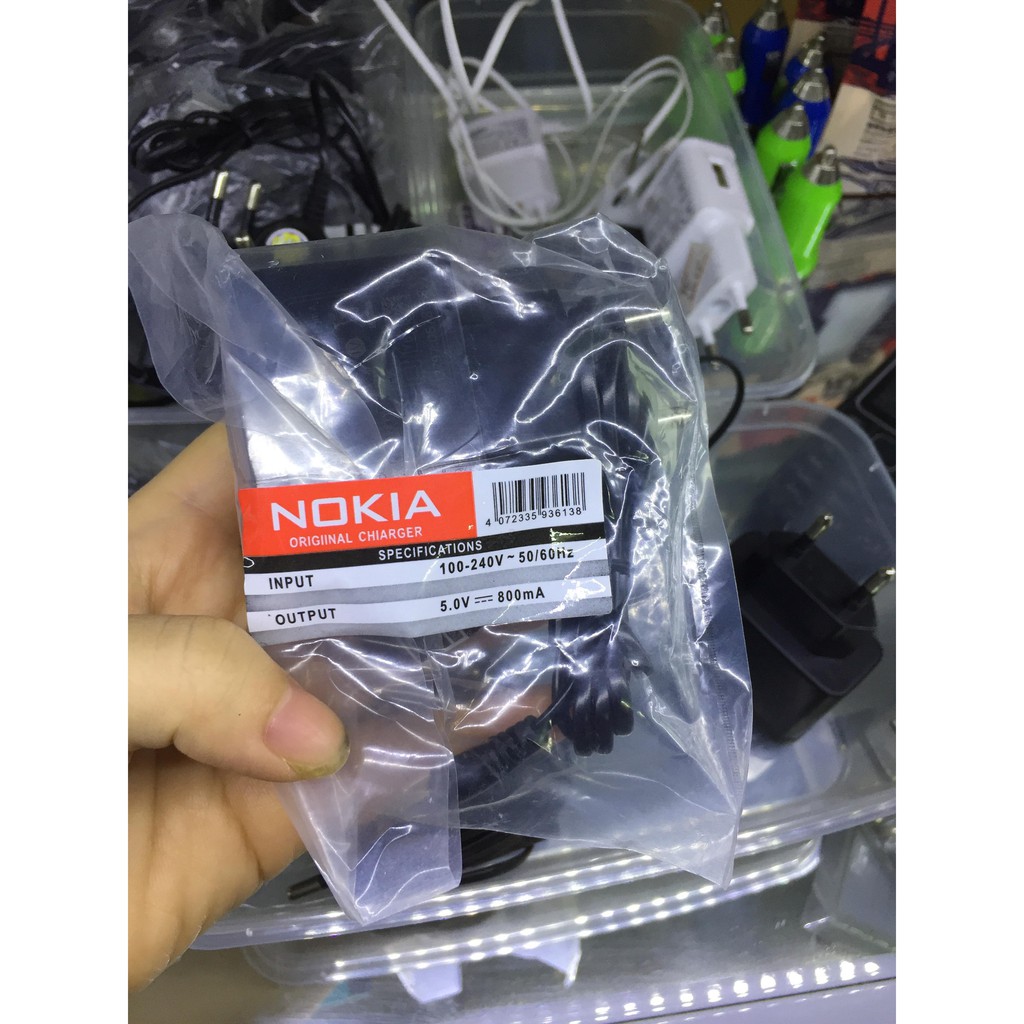 sạc chân kim loại xịn của nokia