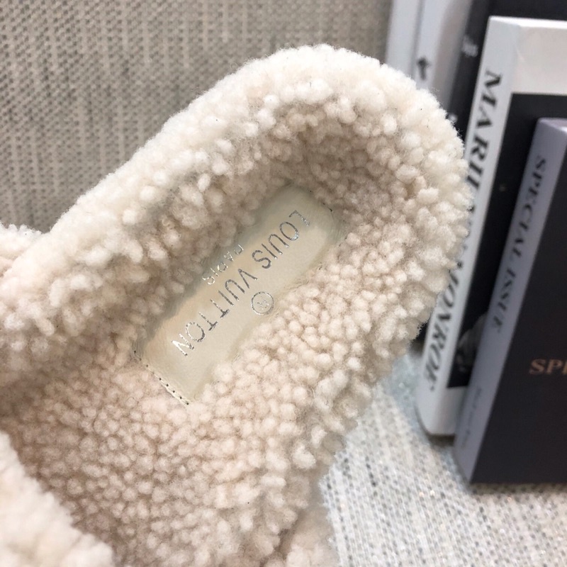 Dép lông cừu LV Louis Vuitton êm ái cao cấp, mẫu mới nhất thu đông 2021