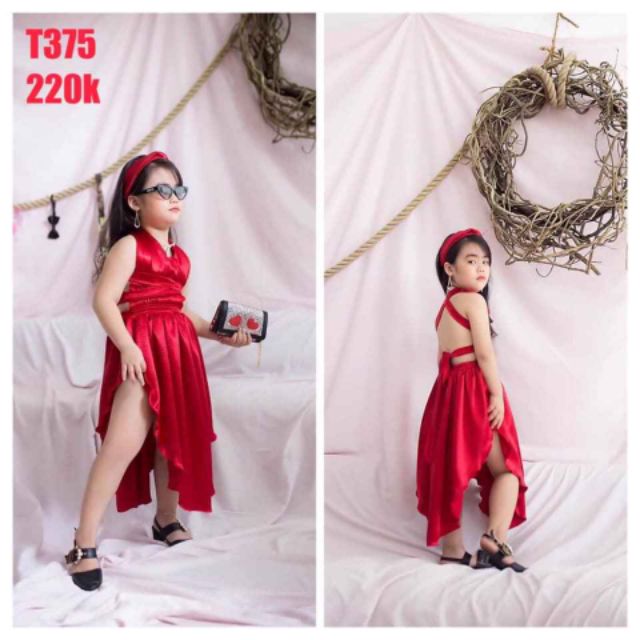 Đầm bé gái dễ thương