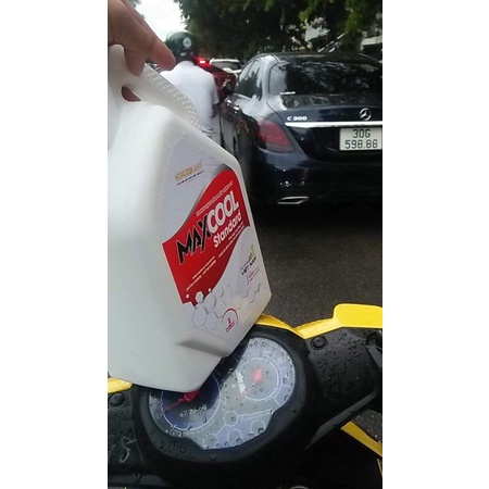 Nước Làm Mát Động Cơ Ô Tô Xe Máy MaxCool 4 Lít