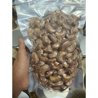 Điều rang muối Bình Phước (Roasted Cashew Nuts, made in Vietnam)