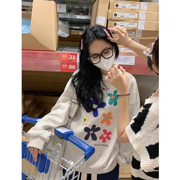 Áo nỉ dài tay cổ tròn in hình thời trang Hàn Quốc