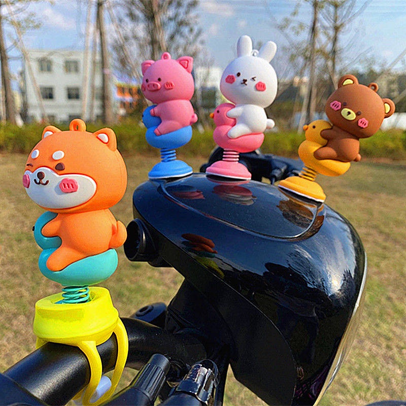 【Black Bull】 Internet Celebrity Piggy Car Decoration Spring Bobble Head Doll Electric Car Motorcycle Decoration Small Yellow Duck Cute Accessories Jztg