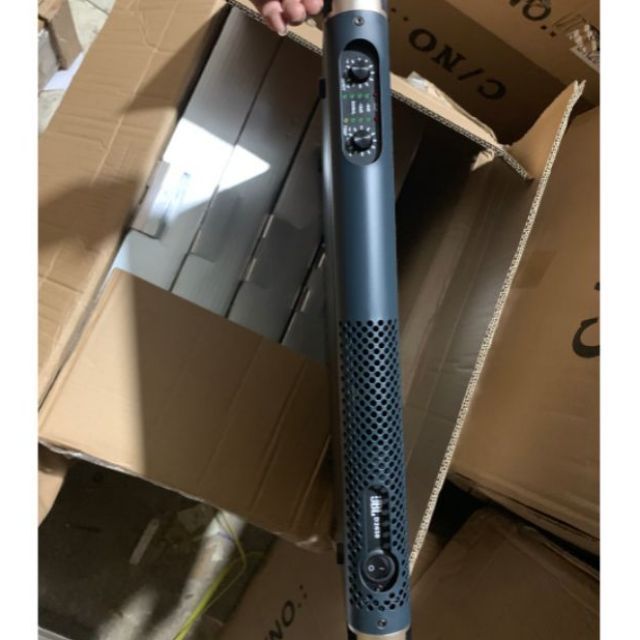 Đẩy công suất JBL class D 2 kênh D2650 công suất 600W mỗi kênh