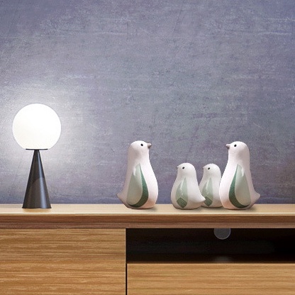 Tượng chú chim bồ câu trắng bằng sứ để bàn kệ tủ trang trí phòng khách nhà cửa