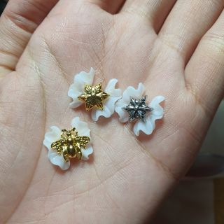 Nơ nhún Charm siêu sang chảnh nạ