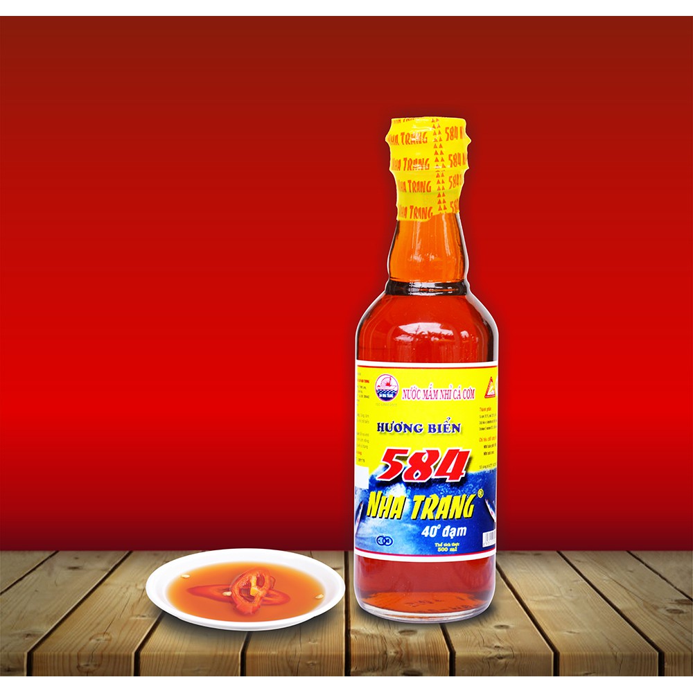 Hộp 2 chai Nước mắm Nhỉ Cá cơm 40 độ đạm- 584 Nha Trang - Chai PET 500ml, Date luôn mới.