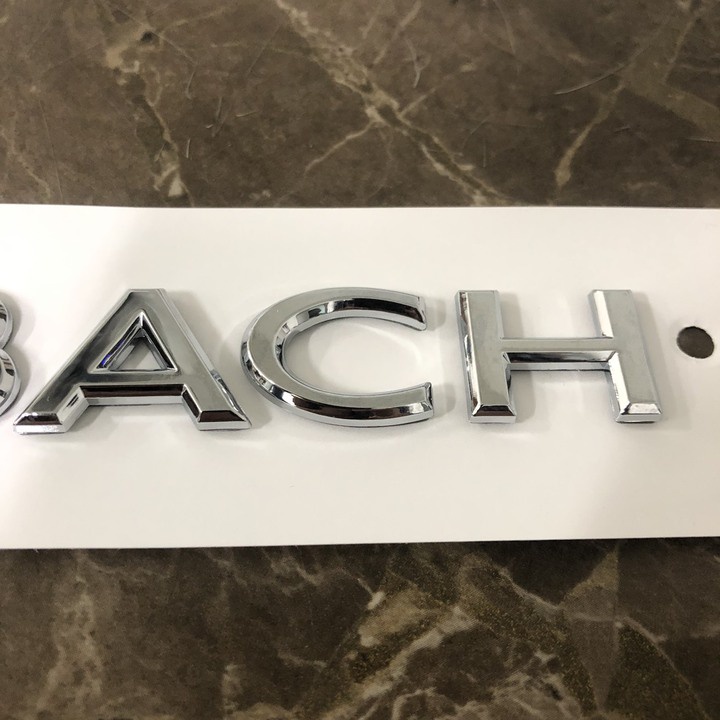 Decal tem chữ Maybach dán đuôi xe ô tô G80709