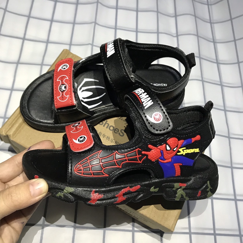 Sandal cho bé trai, giày đi học cho bé sandal siêu nhân nhện Spider man đẹp thời trang quai dán cho bé đi học
