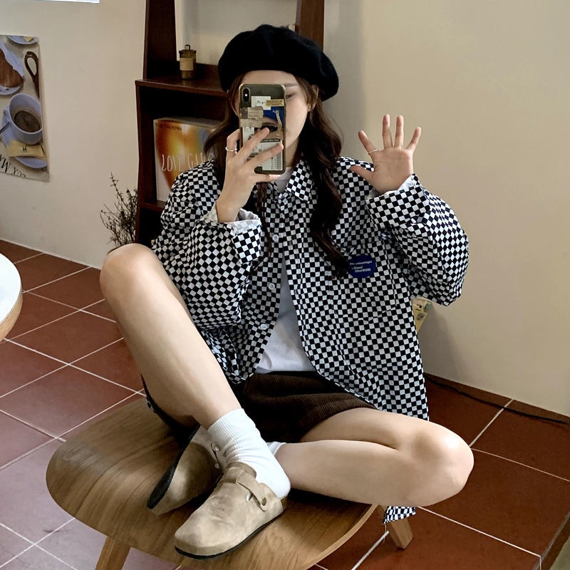 Áo Sơ Mi Nữ Dài Tay Dáng Rộng Họa Tiết Caro Trắng Đen Phong Cách Retro