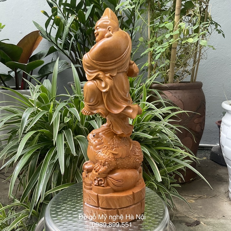 Tượng Phật di lặc dâng vàng gỗ thơm cao 40 cm