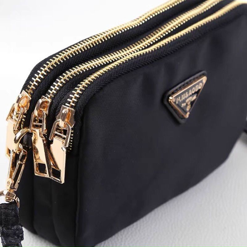 Túi đeo chéo dù prada 3 ngăn size 20