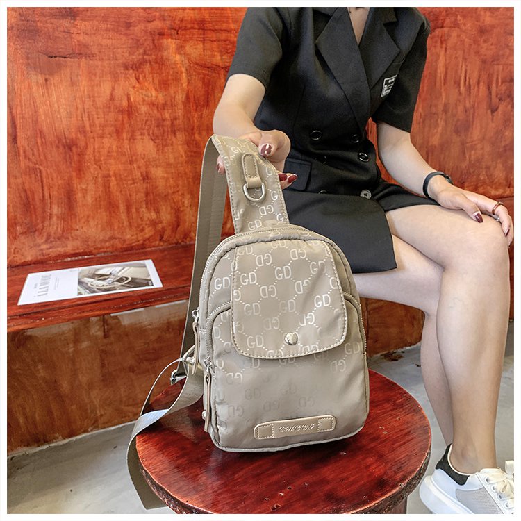 Túi Đeo Chéo Mini Đựng Điện Thoại Bằng Vải Nylon Thời Trang 2022 Dành Cho Nữ