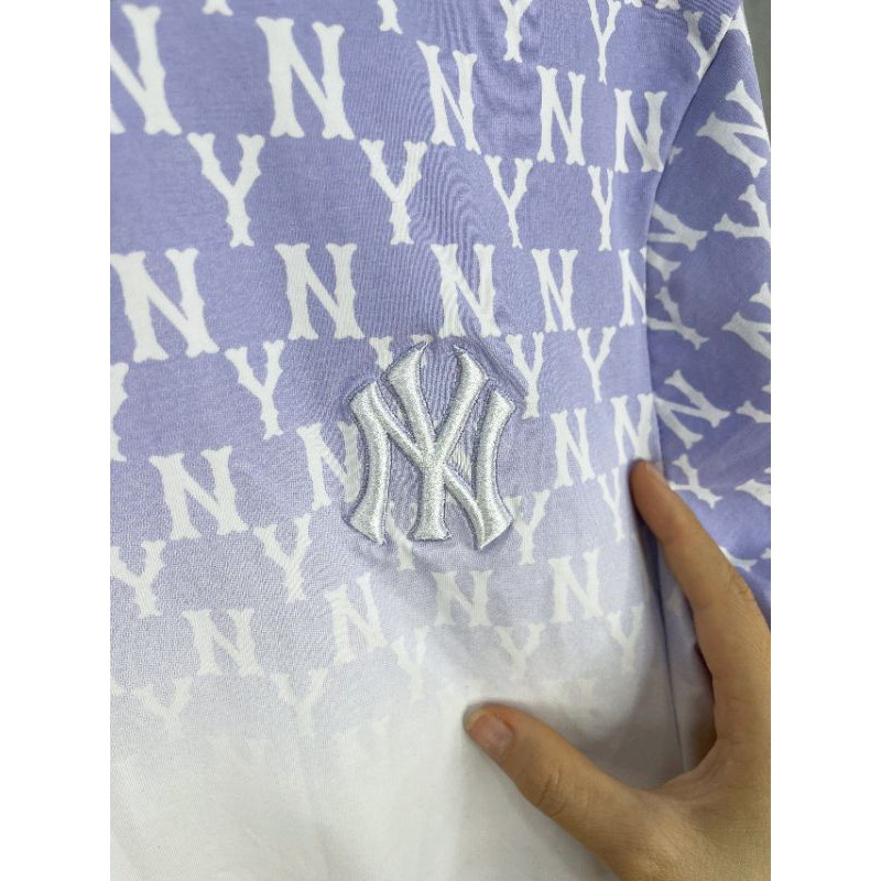 Áo phông tím hot trend dư xịn