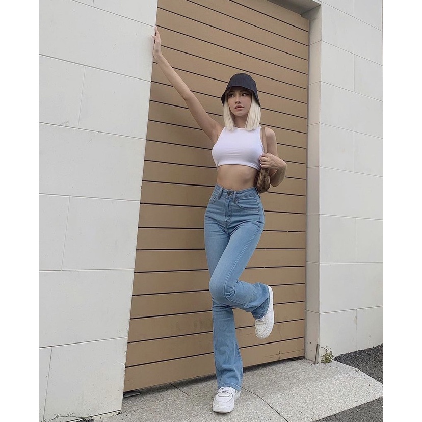 Quần jeans ống loe lưng cao CHICMONKI co giãn màu xanh nhạt - CMJ1105
