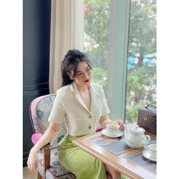 Set áo ngắn tay và chân váy công sở tweed cực sang chảnh