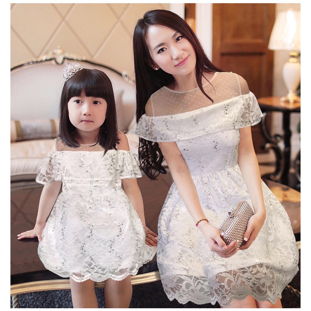 Set Đầm Mẹ và Bé Ren Trắng Trễ Vai