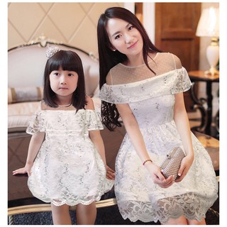 Set Đầm Mẹ và Bé Ren Trắng Trễ Vai