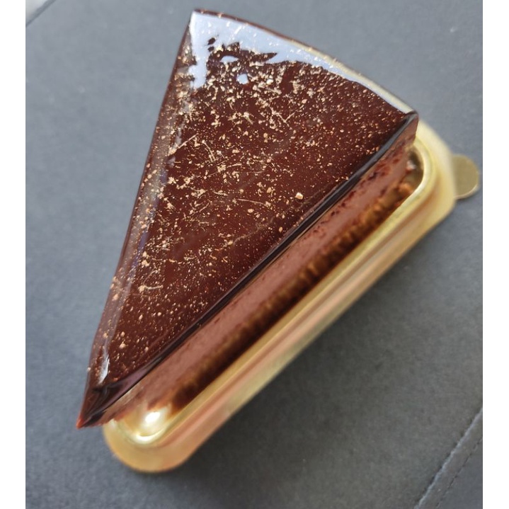 Bánh chocolate Mousse Cake