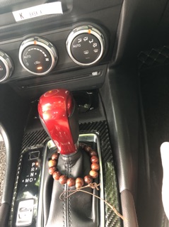Ốp cần số Mazda 2, 3, 6, cx5 màu đỏ