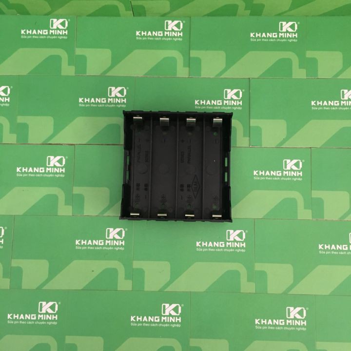 Khay sạc, cân bằng 4 pin 18650.
