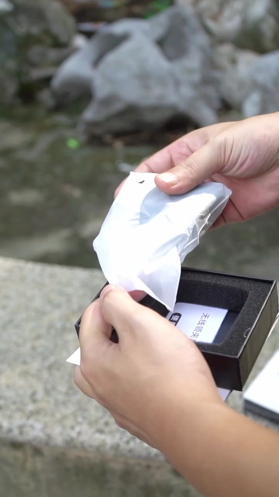 Mic Thu Âm Không Dây Cho Điện Thoại M31, Bật Tắt Lọc Ồn - Micro Ghi Âm Cài Áo, Quay Video, Làm Vlog ,Livestream | BigBuy360 - bigbuy360.vn