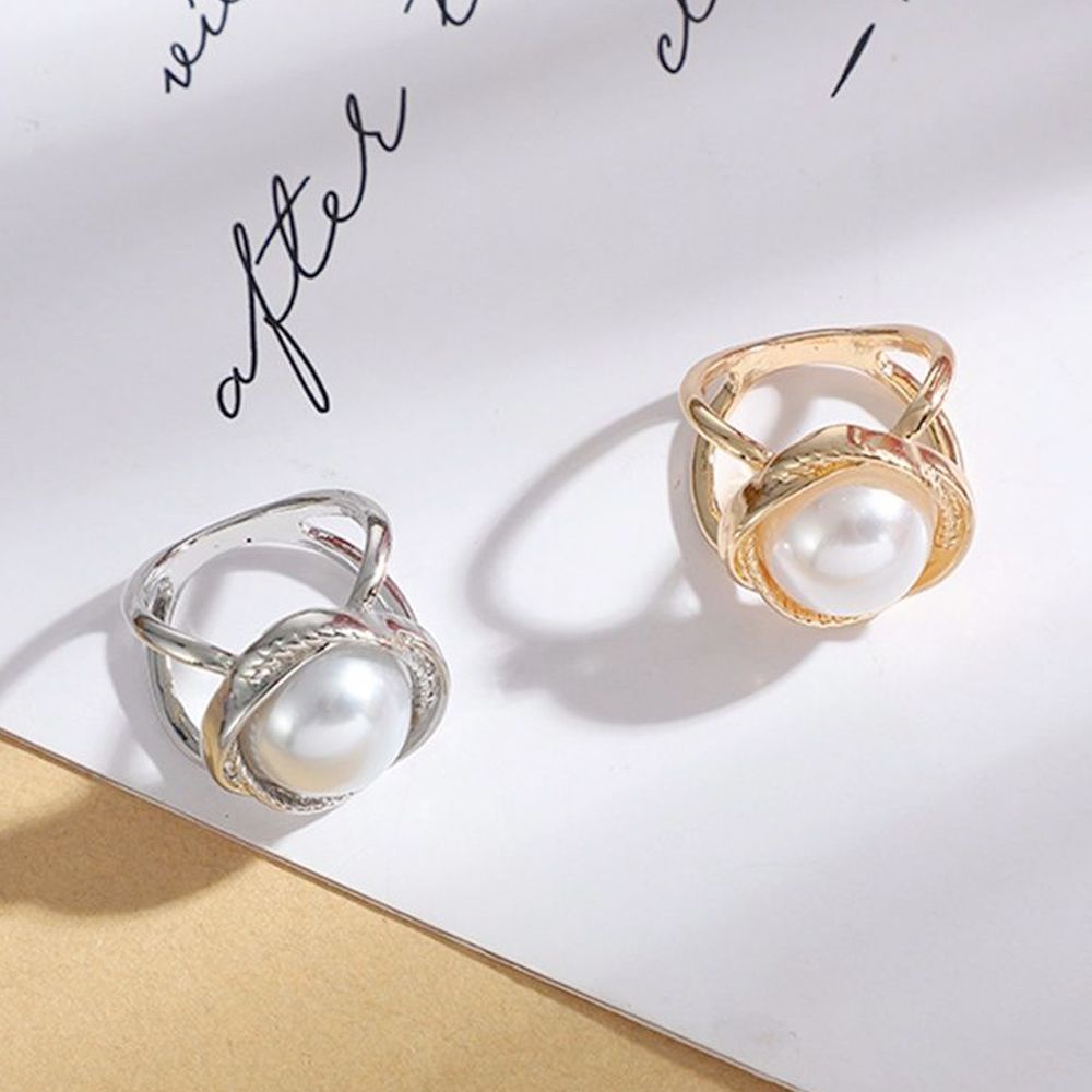 1 Ghim Cài Khăn Choàng Hình Trái Tim Đính Ngọc Trai Giả Bằng Hợp Kim Phong Cách Hàn Quốc